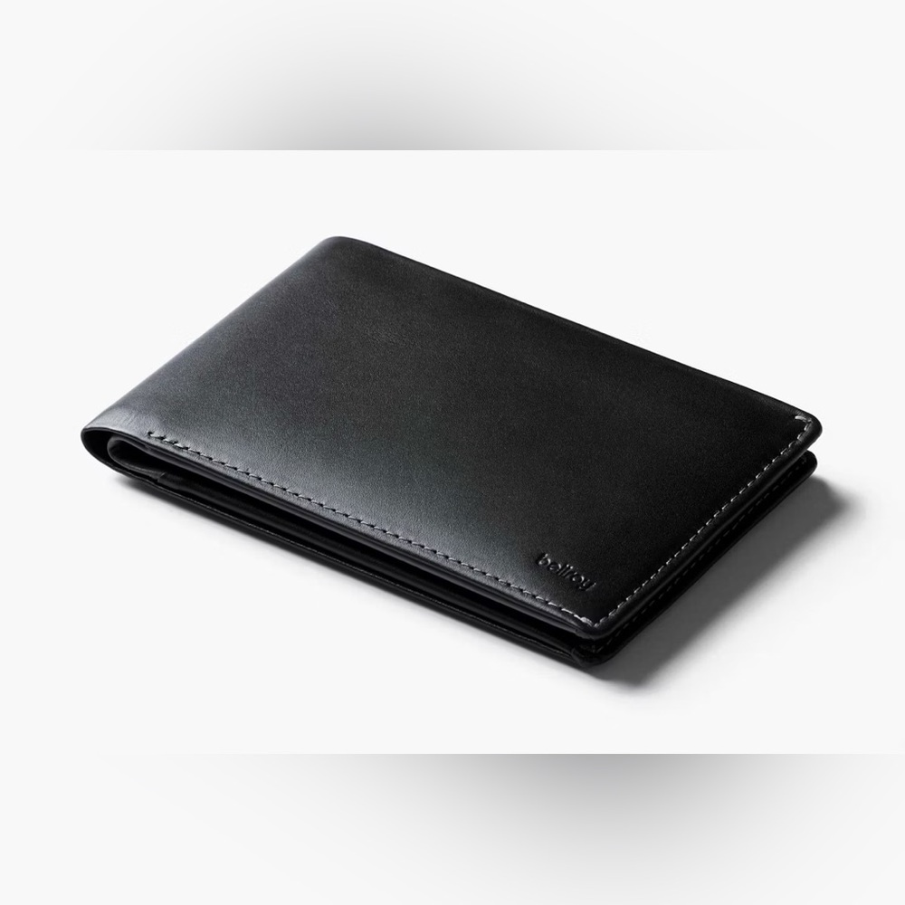 NWOT Black Bellroy Passport Travel Wallet